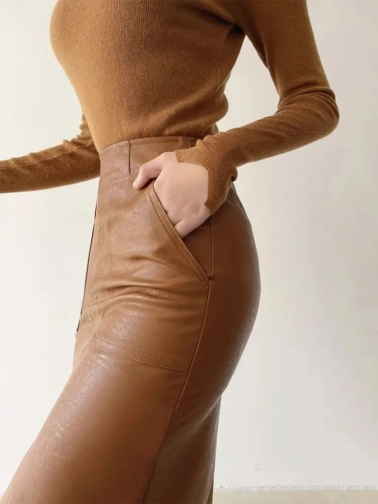 Saia Midi de Couro