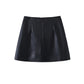 Blazer Cropped e Mini Saia Couro