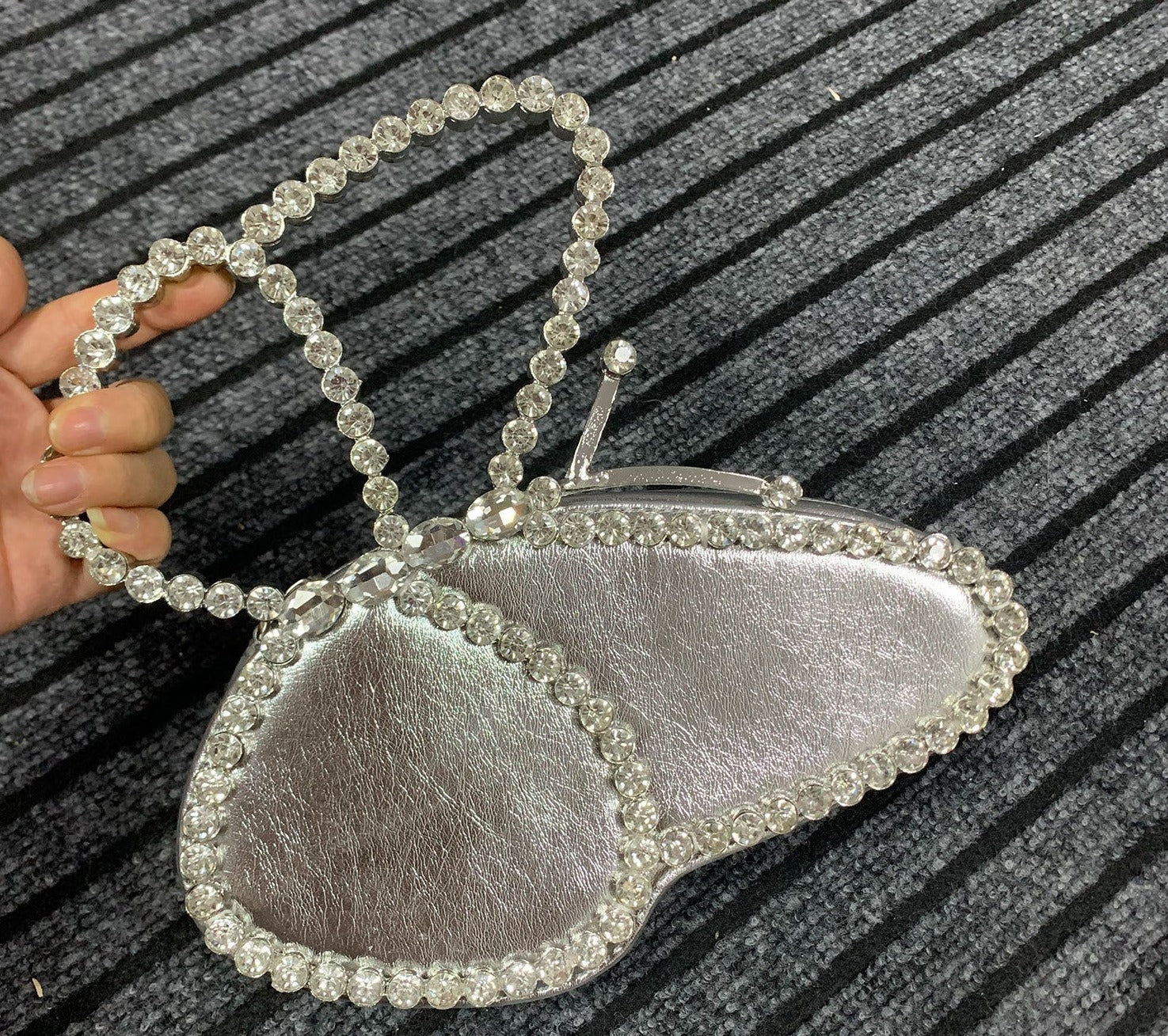 Bolsa Borboleta Strass