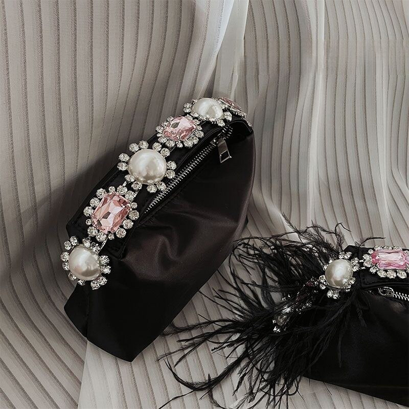 Necessaire de Cetim e Pedras
