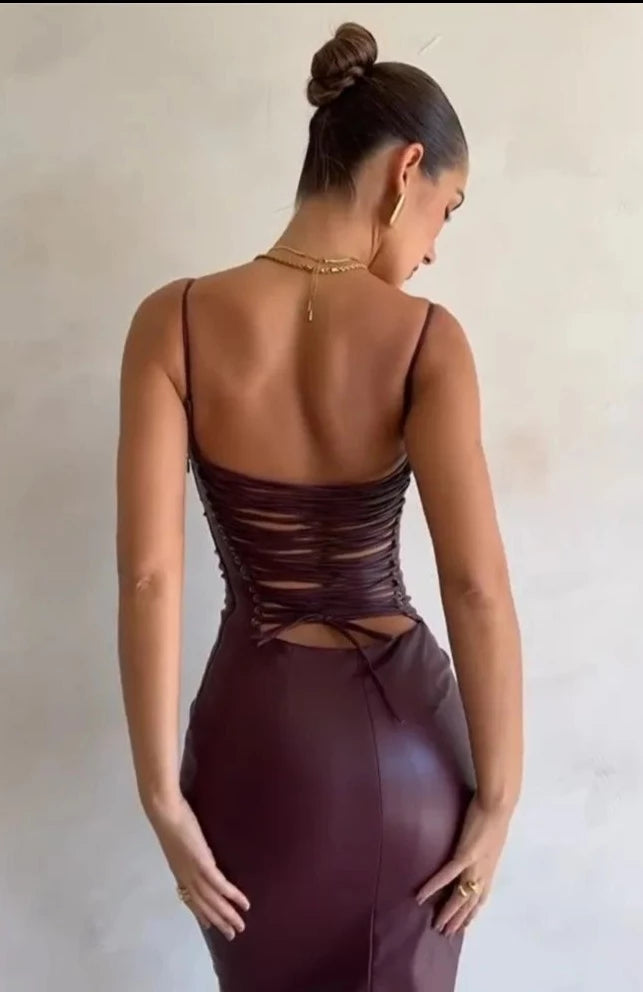 Vestido Midi de Couro