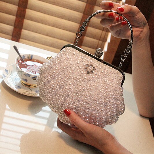 Clutch de Concha e Perolas