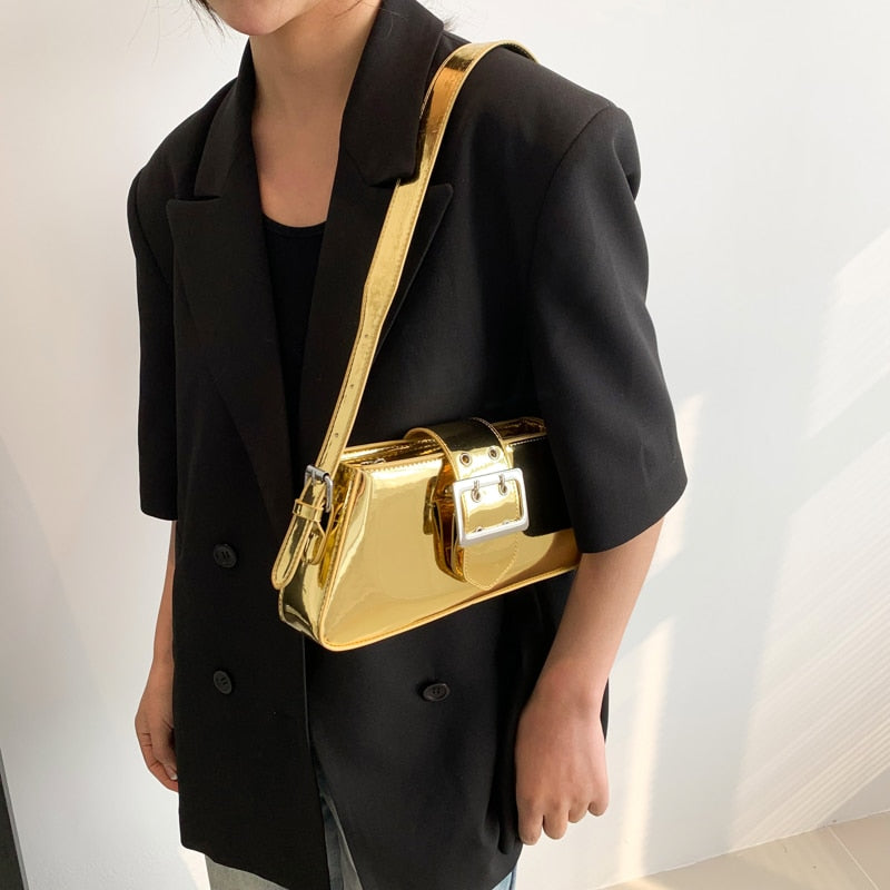 Bolsa Baguete Metalizada Dourada