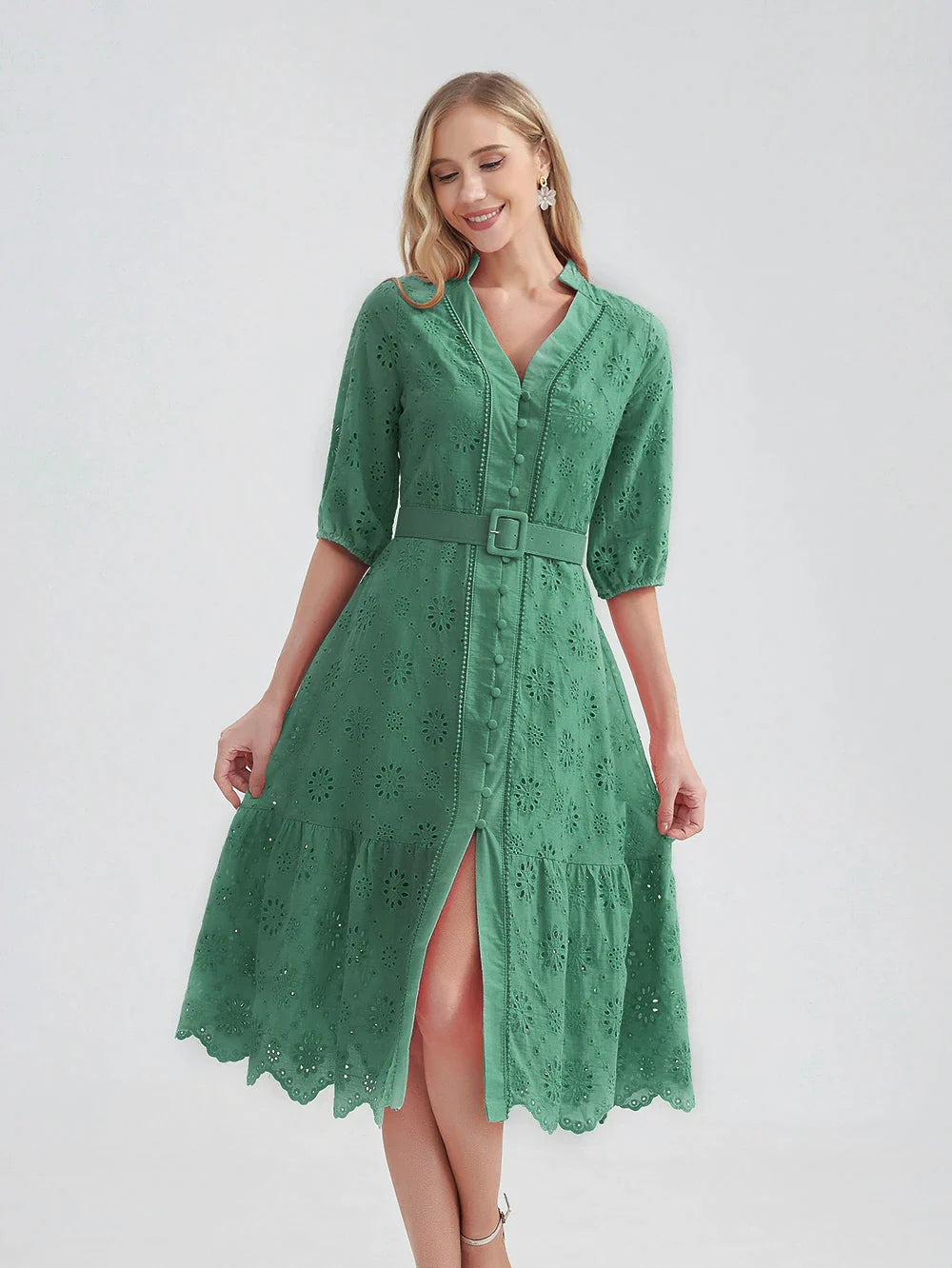   Vestido Laise Bordado com Cinto