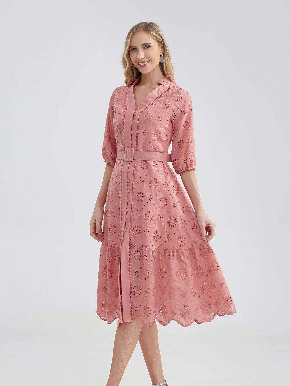 Vestido Laise Bordado com Cinto
