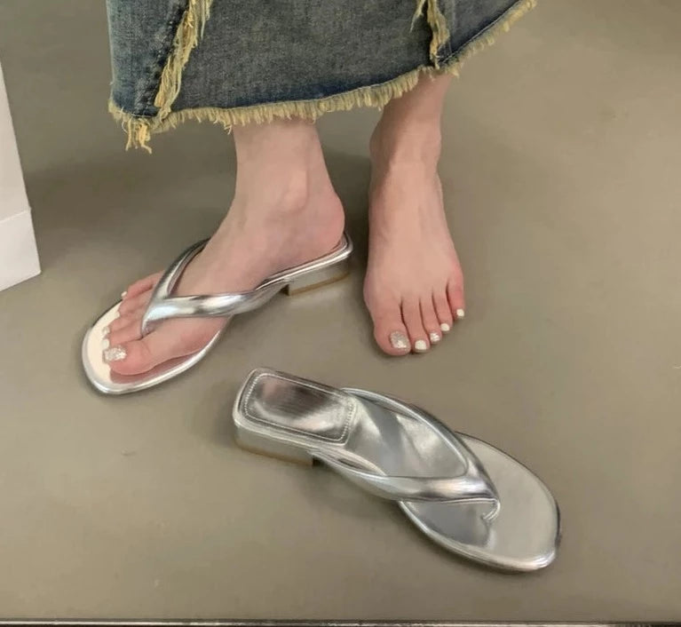 Chinelo Casual Minimalista Salto Baixo