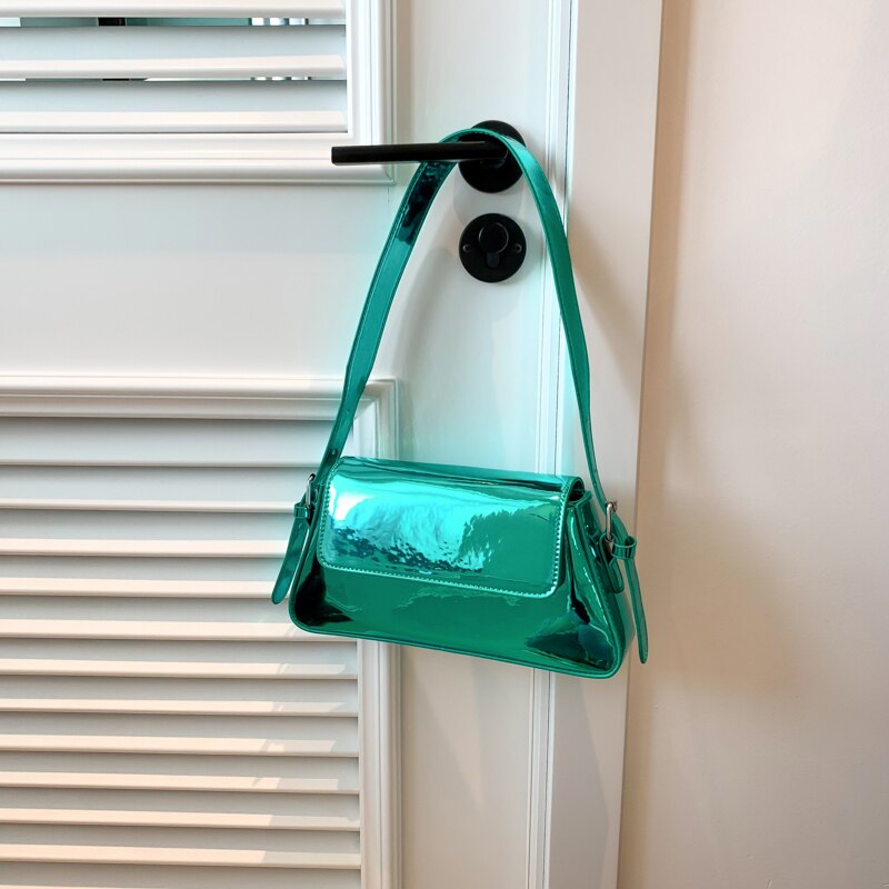 Bolsa Baguete de Couro Metálica