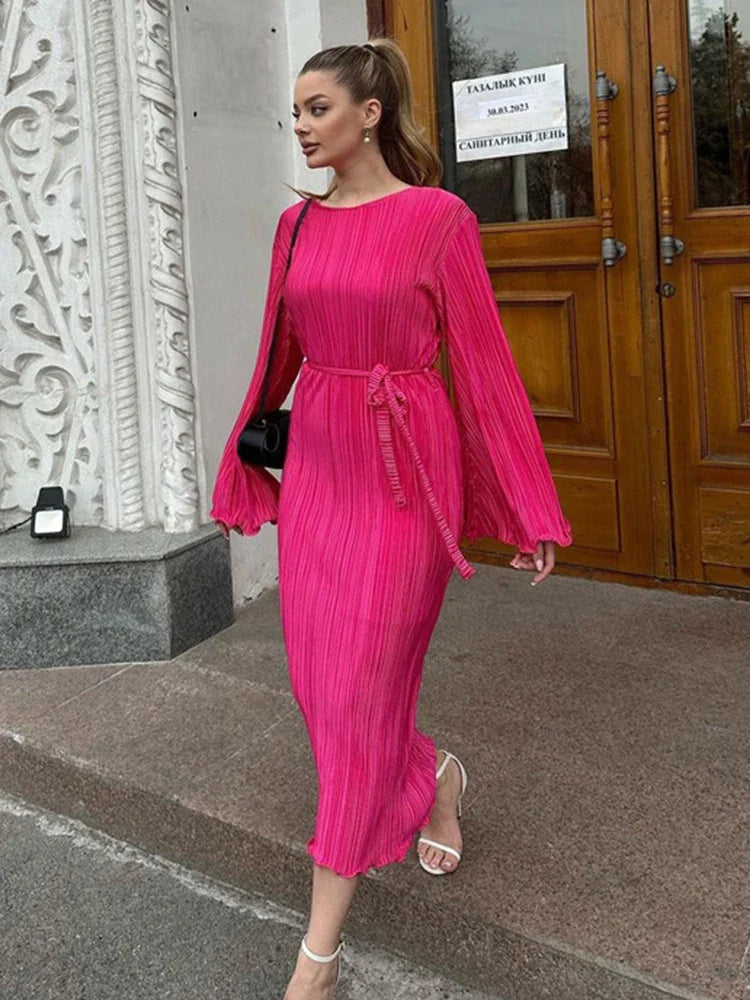 Vestido Midi Plissado Manga Longa