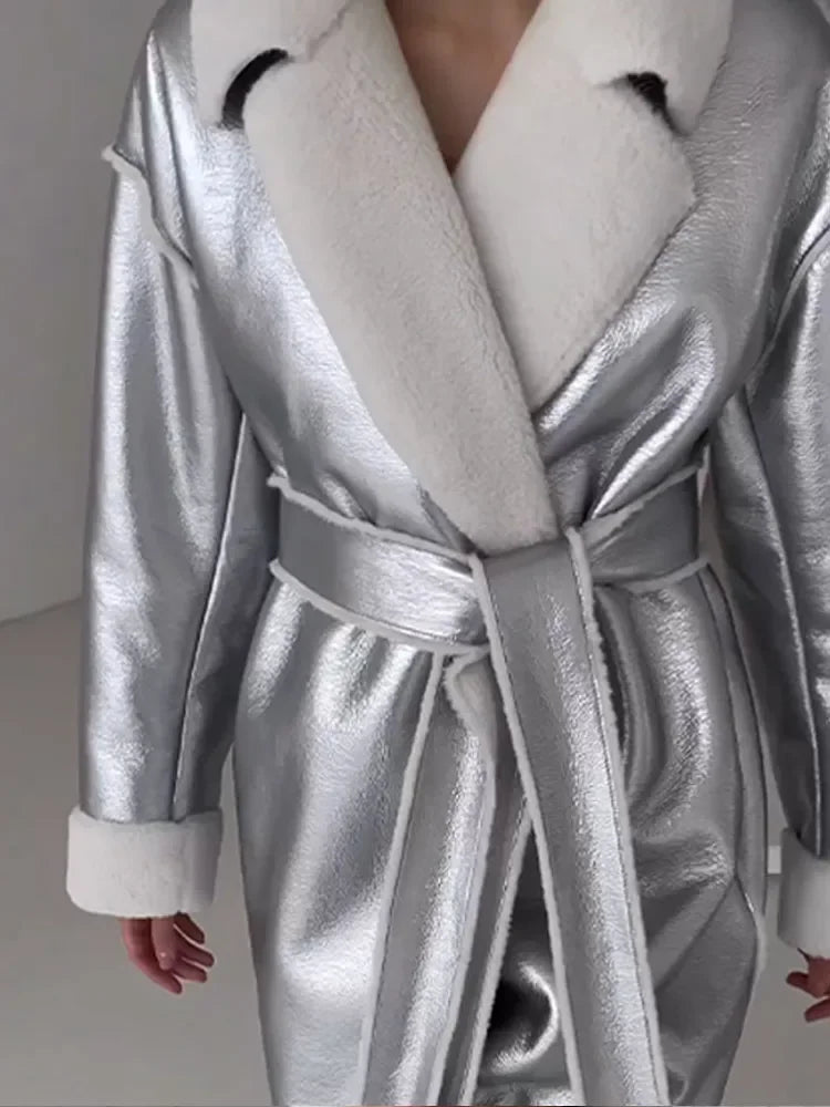 Casaco Trench Coat Feminino de Couro  Prata