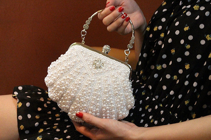 Clutch de Concha e Perolas
