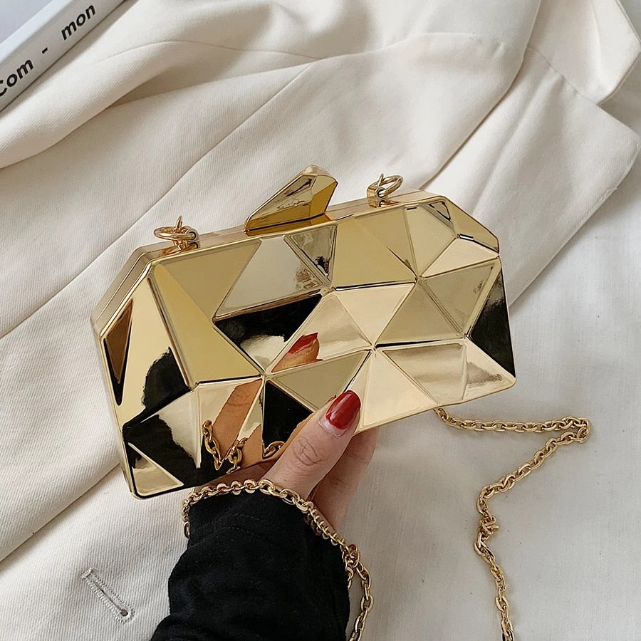Bolsa Clutch Geométrica Dourada