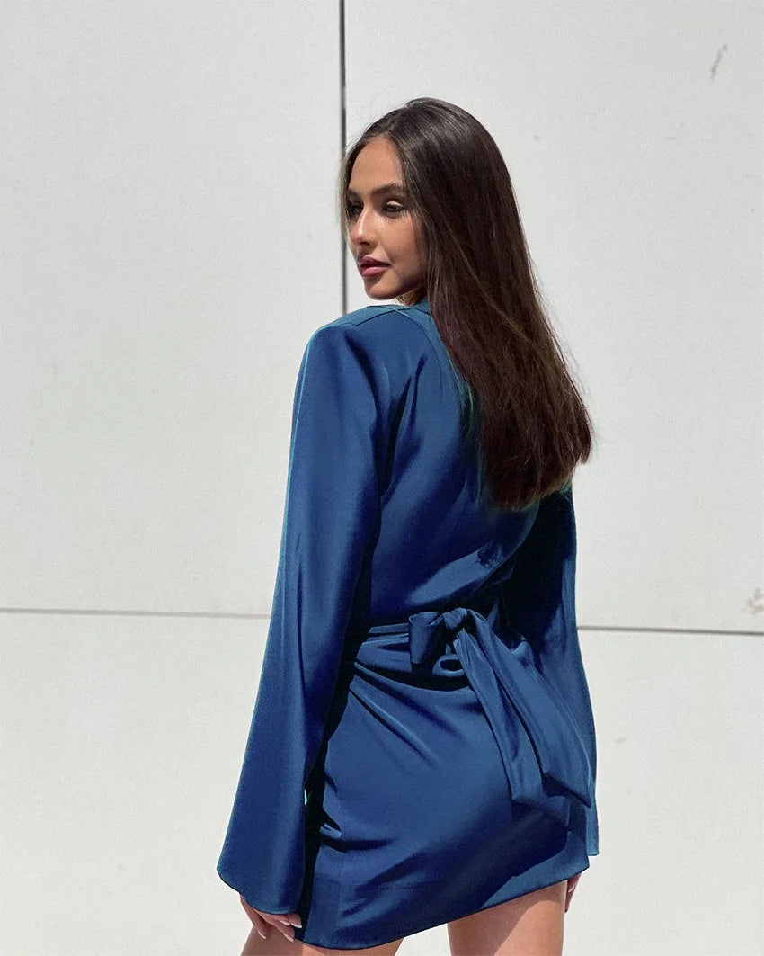 Vestido Curto Cetim Azul