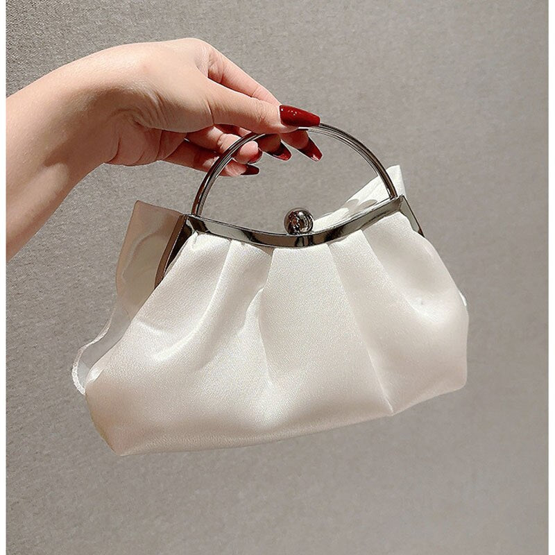 Clutch Laço de Cetim