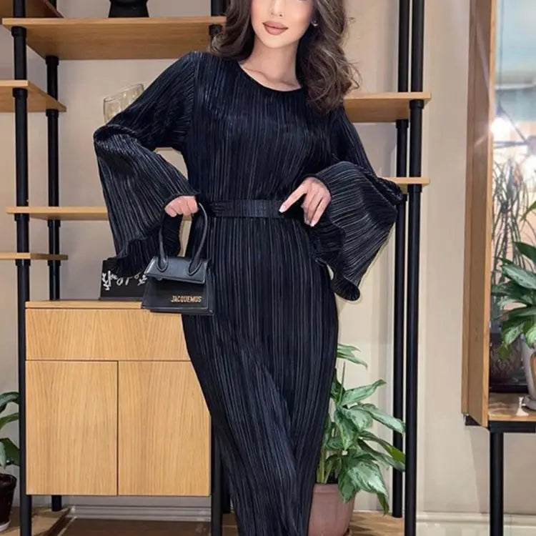 Vestido Midi Plissado Manga Longa 