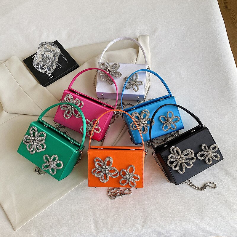 Mini Bolsa Caixa Quadrada Strass