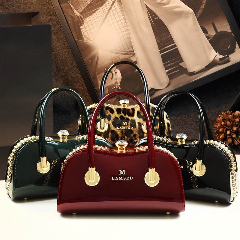 Bolsa Feminina Tiracolo Envernizada