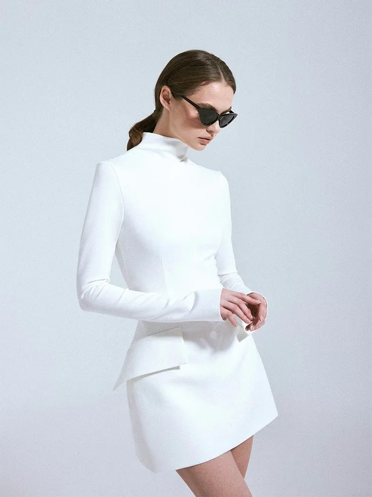  Vestido Cintura Alta Evase Gola Alta Manga Comprida