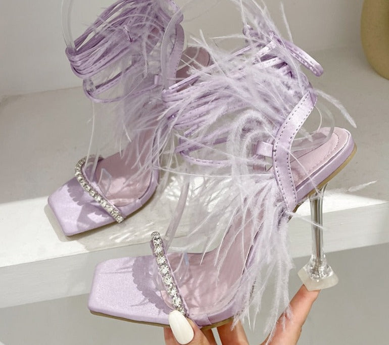 Sandália Gladiadora Penas Strass