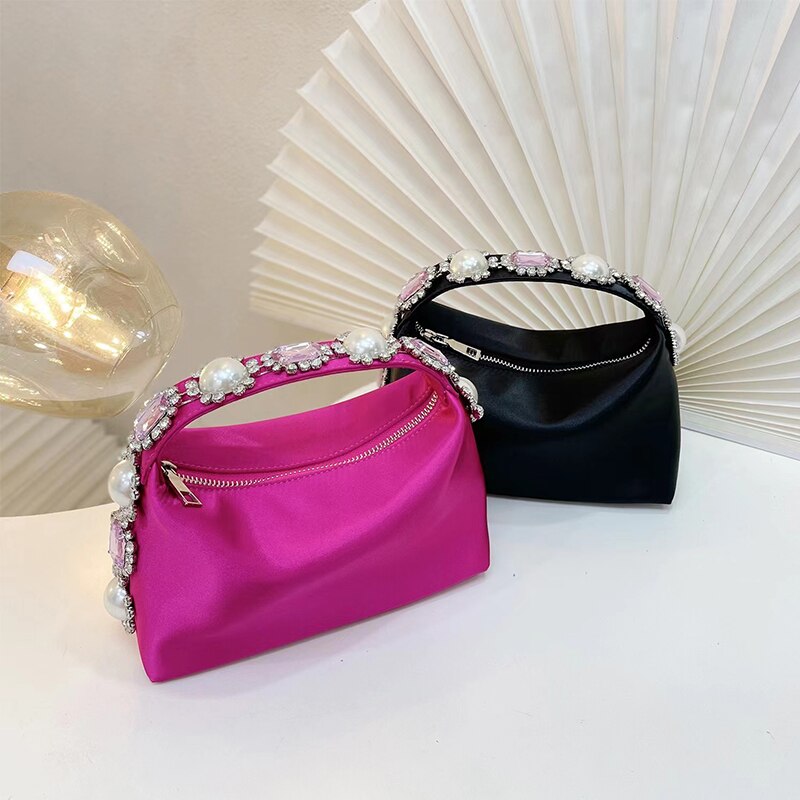 Necessaire de Cetim e Pedras