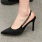 Scarpin Bico Fino Preto Strass