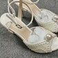 Sandália Peep Toe Pérola e Strass